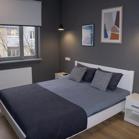 Apart-Hotel Kostjukowski Apartments Nizhynska 17 Lviv Eksteriør billede