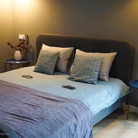Apart-Hotel Kostjukowski Apartments Nizhynska 17 Lviv Eksteriør billede