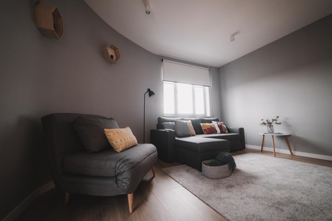 Apart-Hotel Kostjukowski Apartments Nizhynska 17 Lviv Eksteriør billede