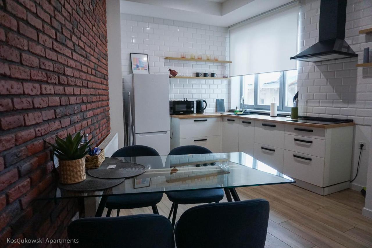 Apart-Hotel Kostjukowski Apartments Nizhynska 17 Lviv Eksteriør billede